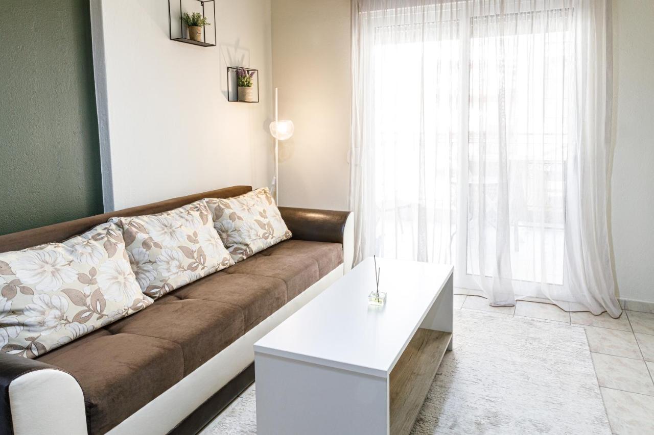 Blaze Studios & Apartments Xanthi Bagian luar foto