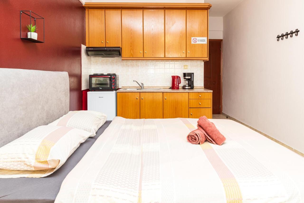 Blaze Studios & Apartments Xanthi Bagian luar foto